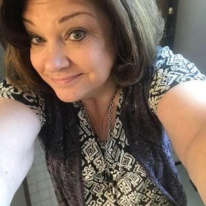 Meet your Posher, Michele